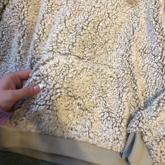 Thread Supply Super Soft Sherpa V-Neck Hoodie - Picture 7 of 9